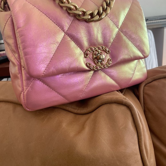 ❗️SOLD❗️Chanel 19 bag 21p pink iridescent small - Picture 4 of 15